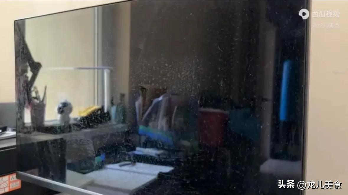 电视屏幕脏了该怎么擦最干净,电视屏幕脏了能用洗涤灵擦吗