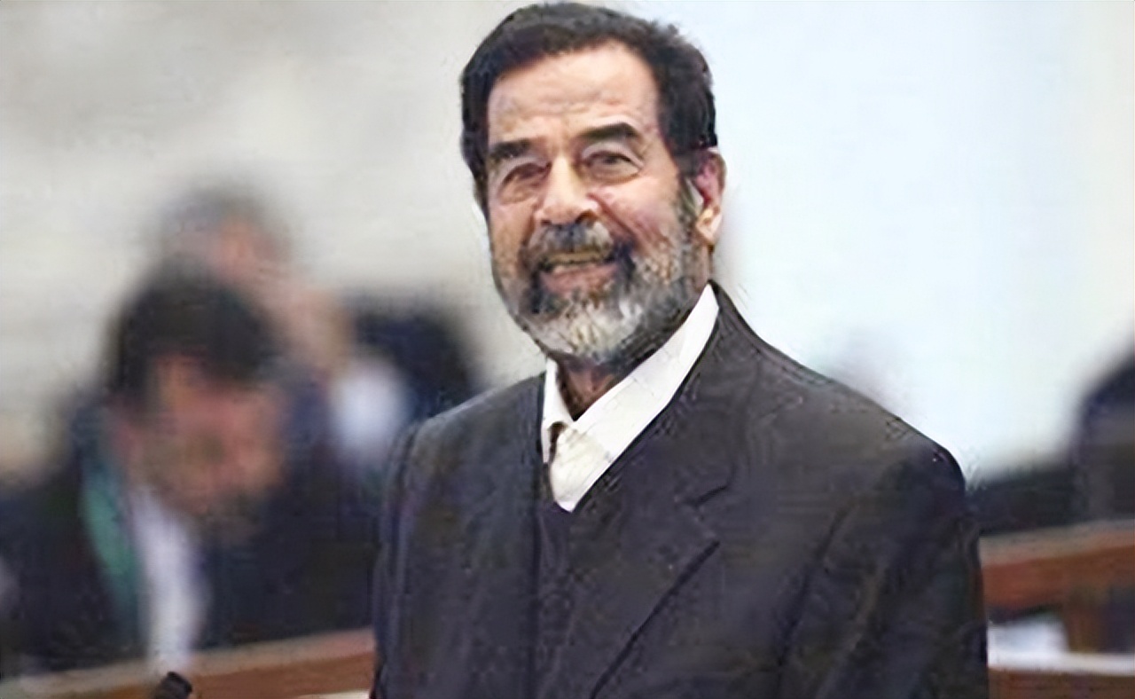 美军冲进萨达姆办公室，发现两件“中国造”，分别来自上海和台湾