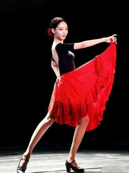 消失的五年白百何,消失4年突然复出tvb前力捧小花