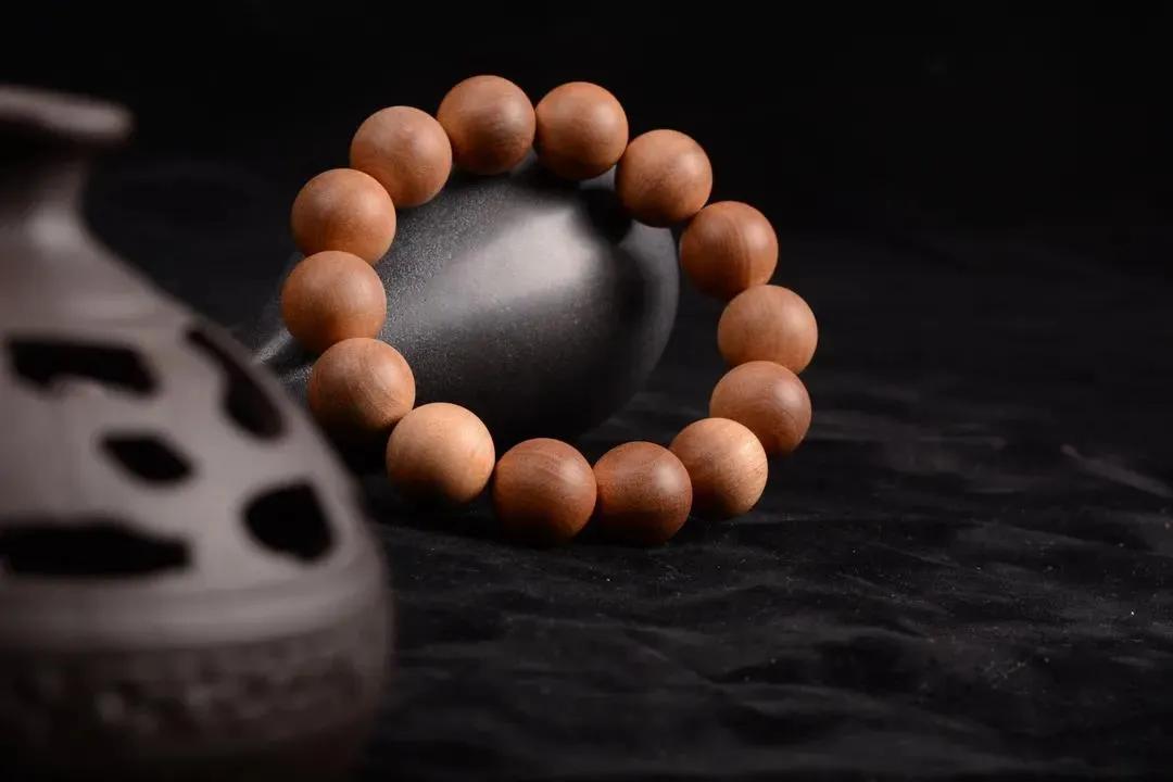 奇楠木手串要怎么保养,白奇楠手串怎么保养