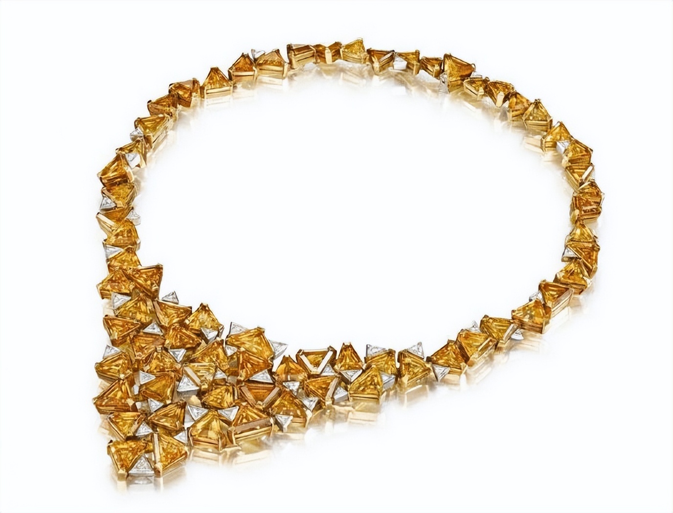 不懂珠宝的“小白”AndrewGrima竟获无数大奖、俘获英女王的心,还被称为“现代珠宝之父”?