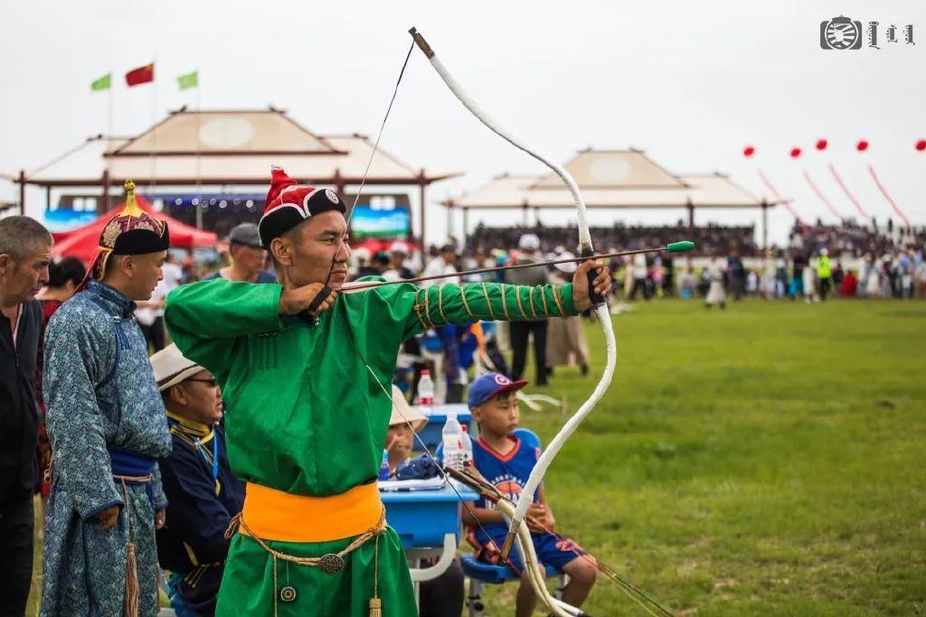 呼伦贝尔草原举办大型活动,内蒙古呼伦贝尔大草原举行活动