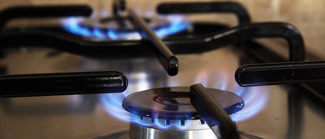 燃气灶800元和1300元有区别吗,燃气灶是6000好还是3000元的好