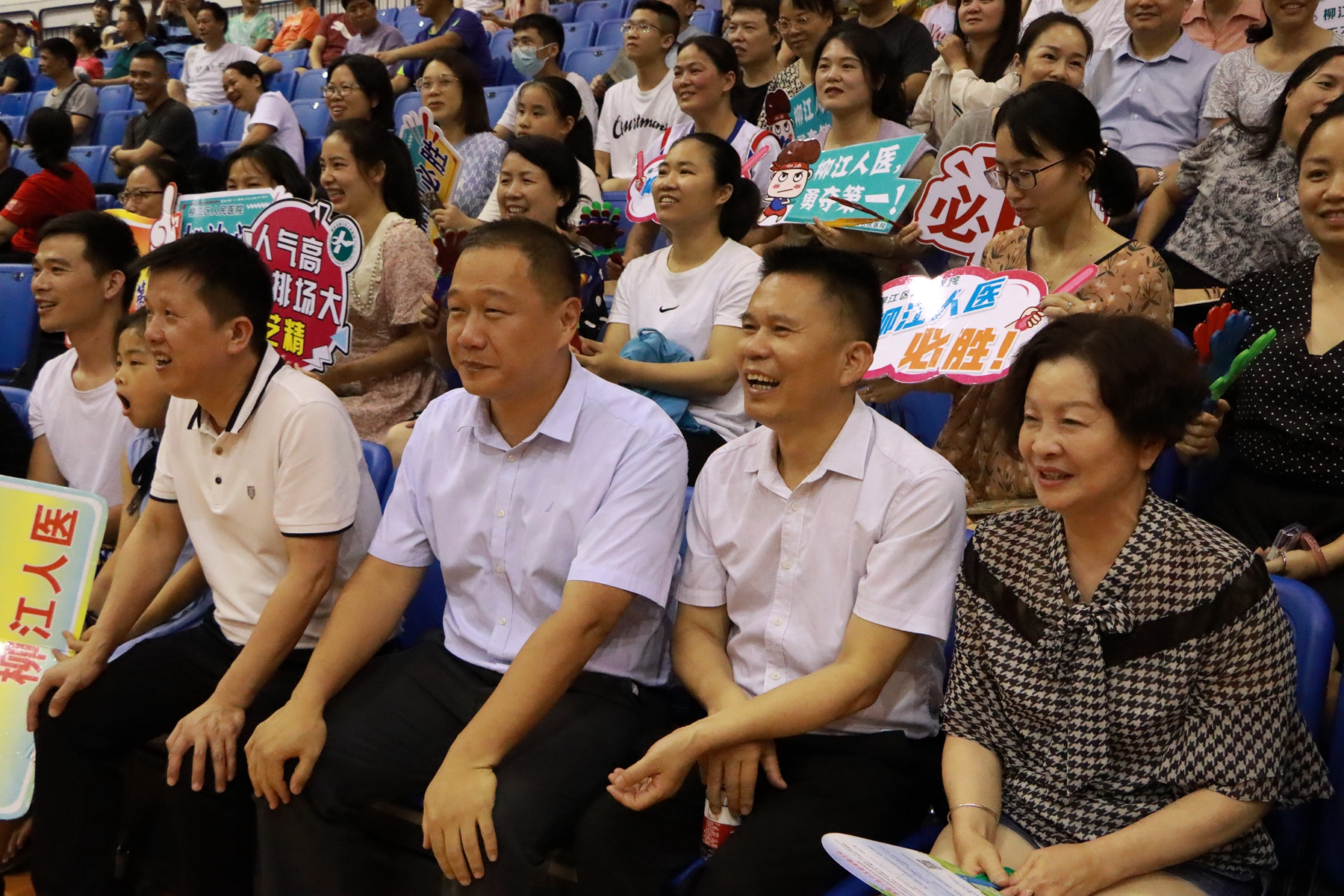 总决赛燃爆场面,震撼人心的场面热血沸腾比赛现场