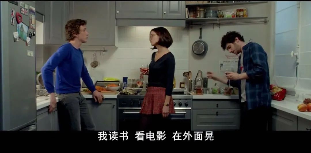 520躺家里睡觉,520家里蹲