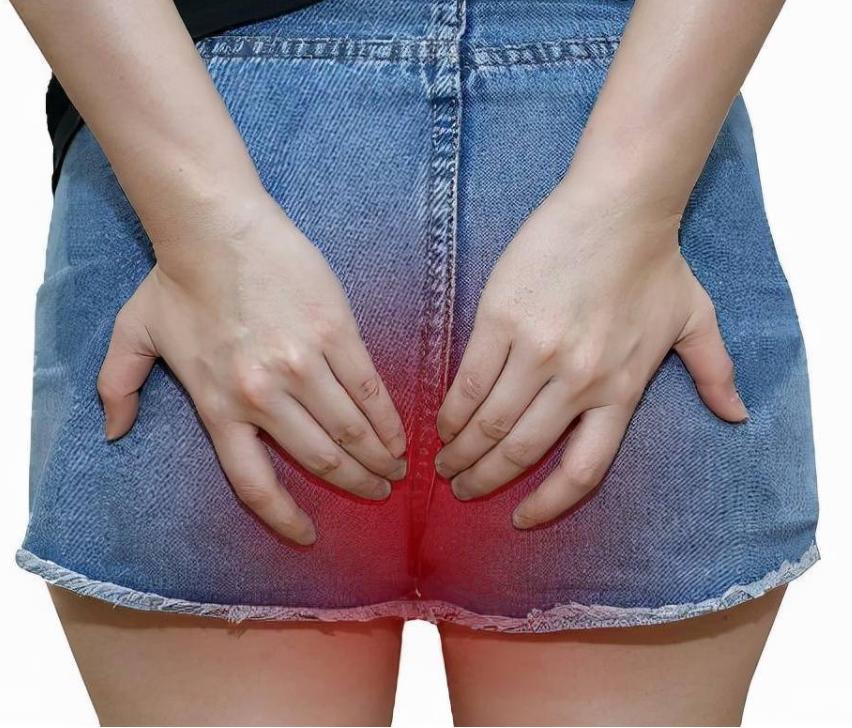 肛门潮湿瘙痒还臭用盐水能缓解吗,肛门潮湿瘙痒灼热伴有尿频尿灼热