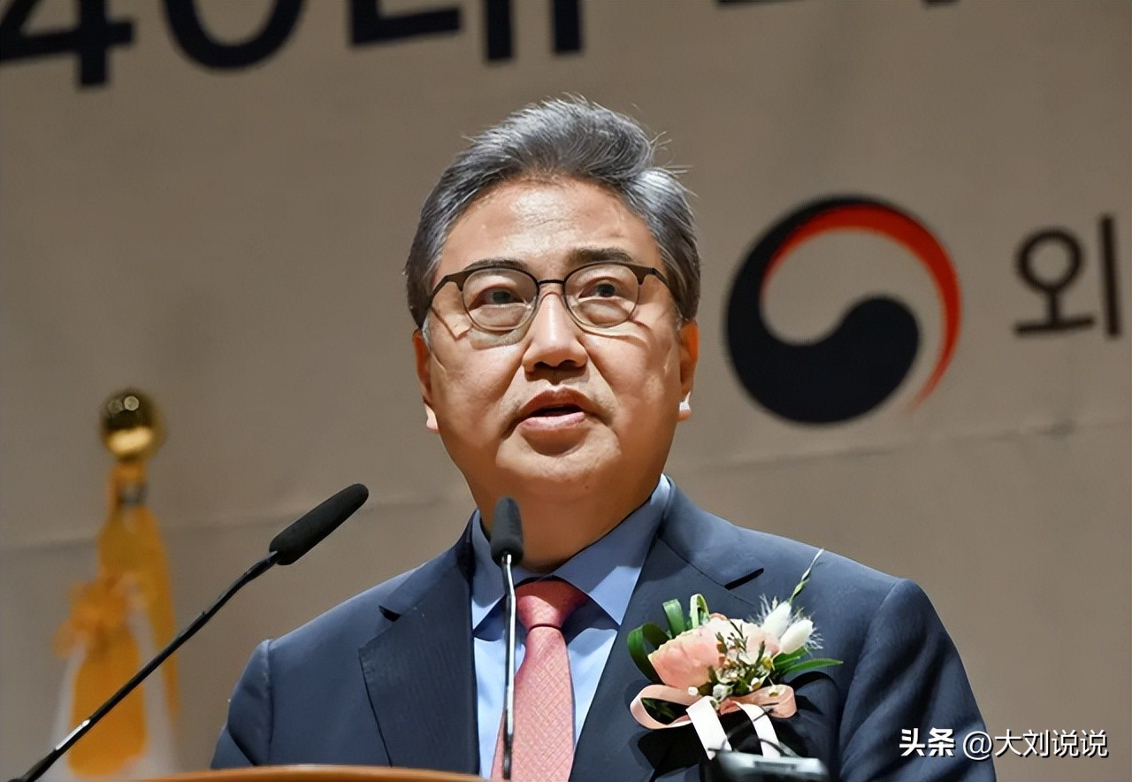 中方反制日韩入境措施影响大吗,外交部谈暂停日韩赴华签证