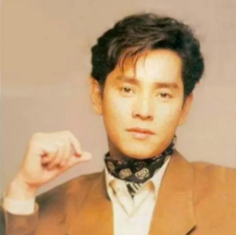 谭咏麟原配为什么没有孩子,谭咏麟与原配的恩怨纠纷