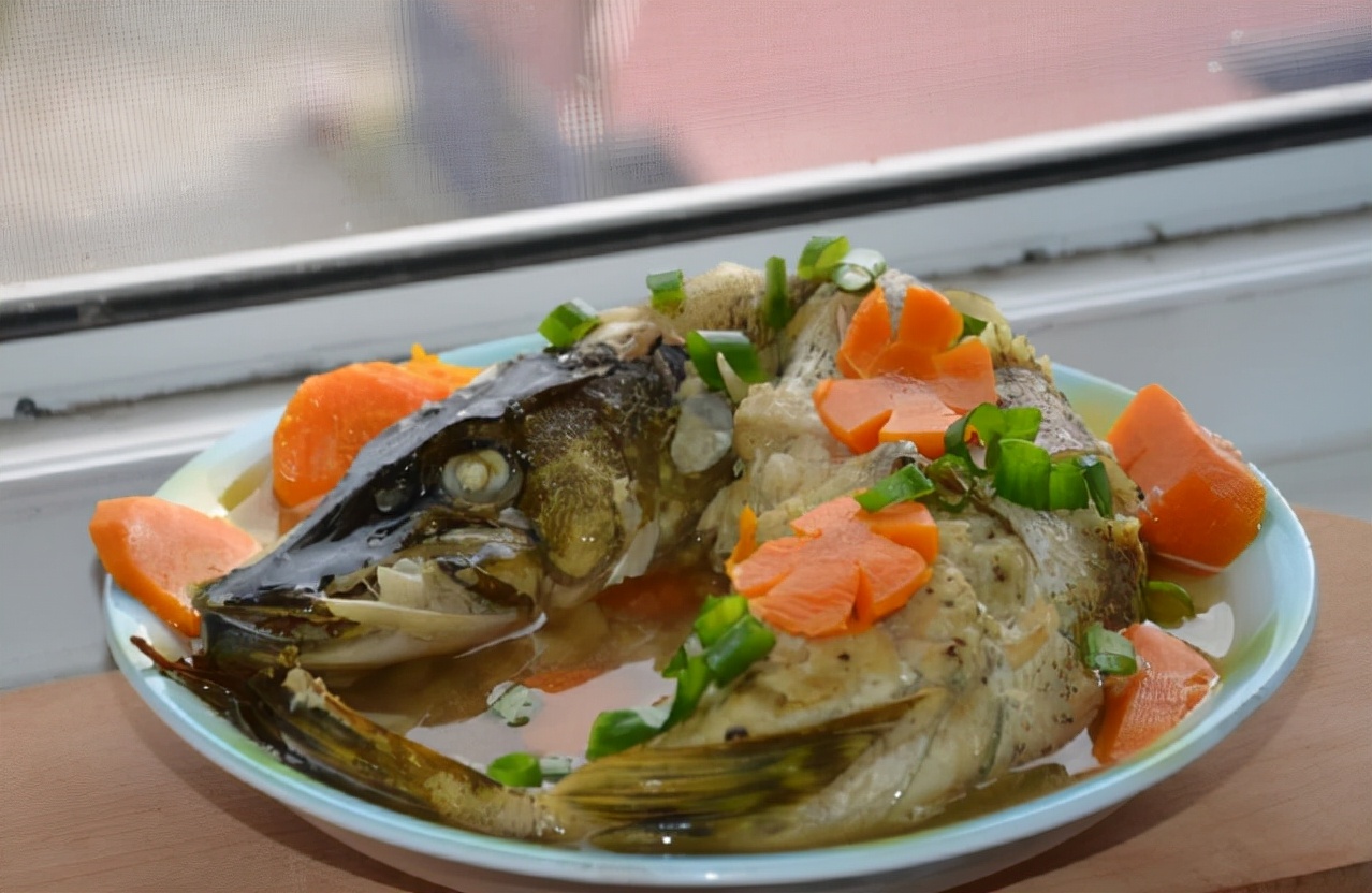 俄罗斯家庭一般吃什么,俄罗斯普通人每天的生活饮食习惯