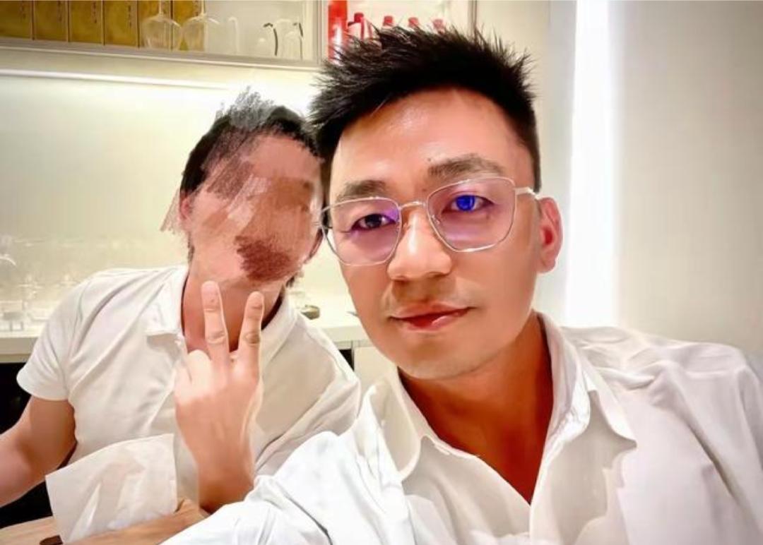 离开马蓉后的王宝强竟然这么时尚,马蓉离开王宝强过得怎么样