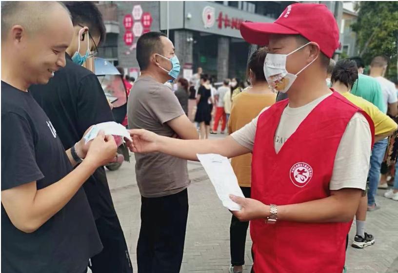 郫都区教育系统376名*党**员教师志愿者逆行而上战疫情