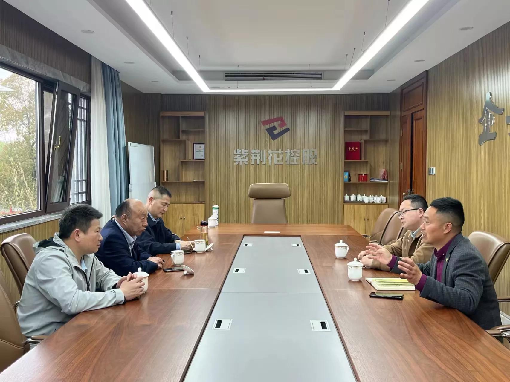 安徽种菇大王丁伦保联系电话,肥西蘑菇大王丁伦保