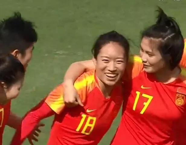 足球中国新年,春节中国足球vs泰国1比3