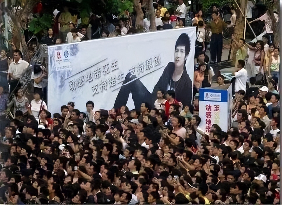 名和利，救不了华语乐坛！这10位顶流歌手的出走，细扒我一言难尽