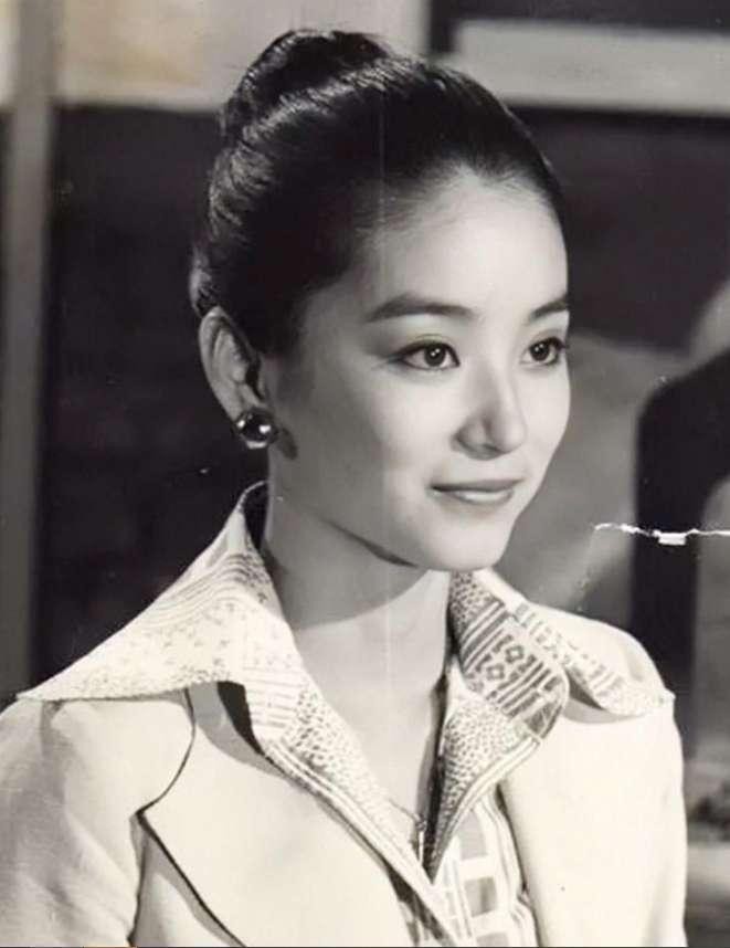 露额头发型会显得阳光,露额头显精神的发型