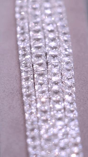 关之琳将拍卖私藏珠宝做慈善,关之琳拍卖51件私人珠宝真假