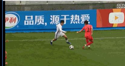 国足0-3不敌韩国中国球员评分,国足0:1对阵韩国首发阵容