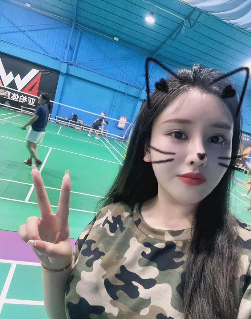 我山东姑娘,体重170,曾因胖被人诋毁,今靠身材挣钱,日入3000