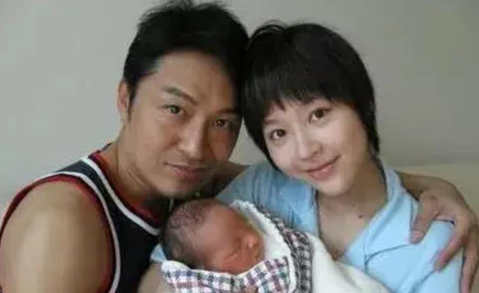 马景涛琼瑶青青河边草精彩片段,琼瑶的梅花三弄陈德容和马景涛