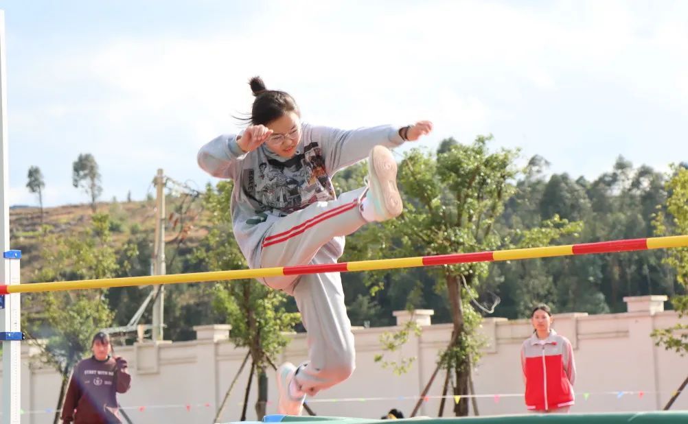 喜迎二十大|用运动谱写青春之歌