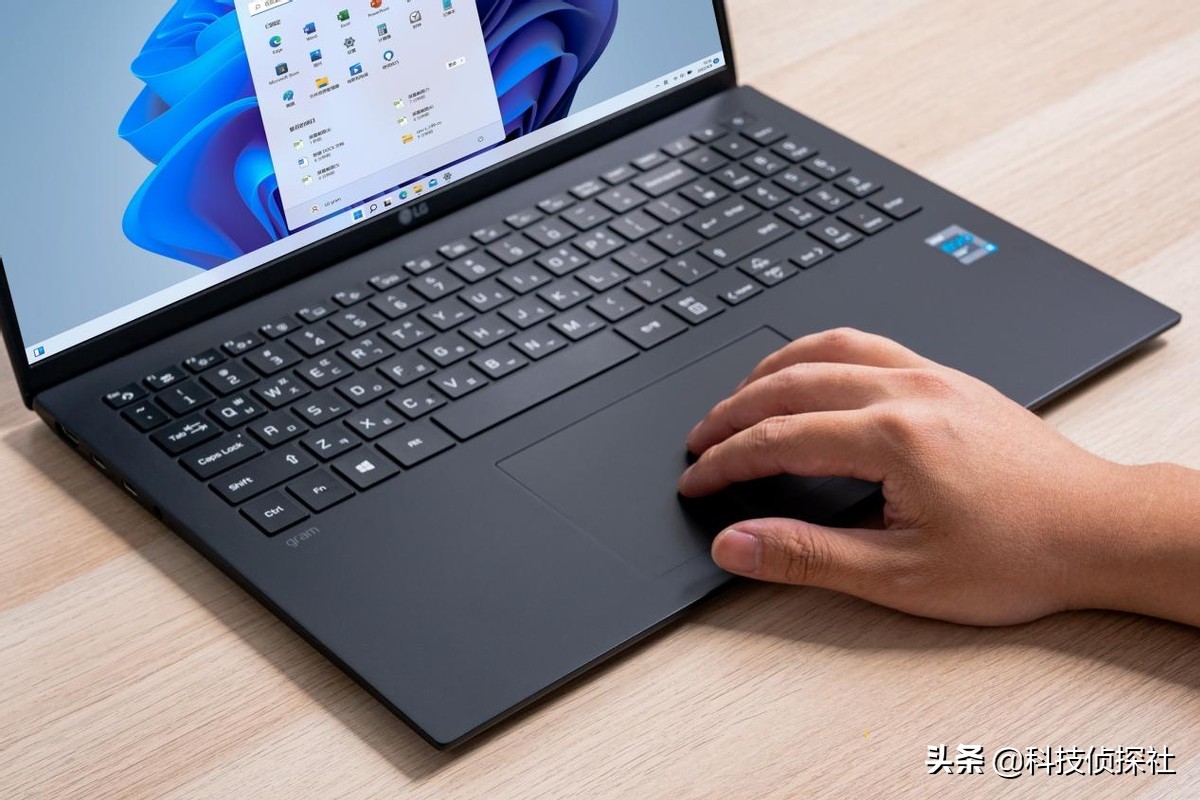 lggram162022款,lggram16寸还是17寸好