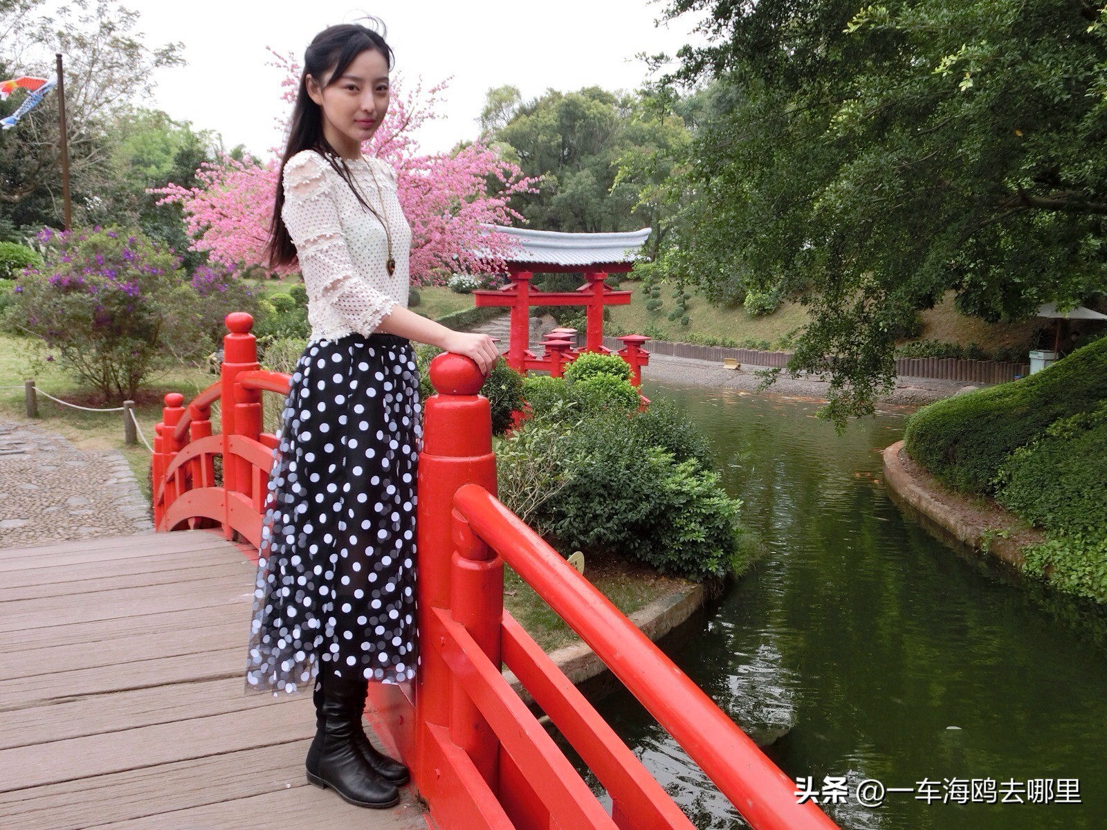 她是兰陵王的未婚妻，原本星途璀璨，可惜剧还未播出就因病去世了