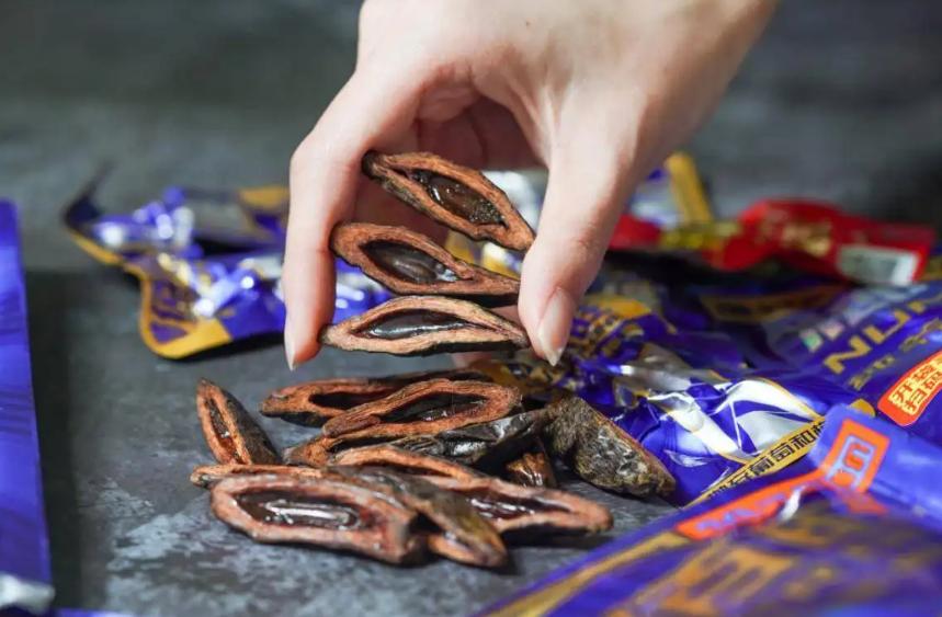 槟榔怎么和嚼木头一样,槟榔味道像话梅