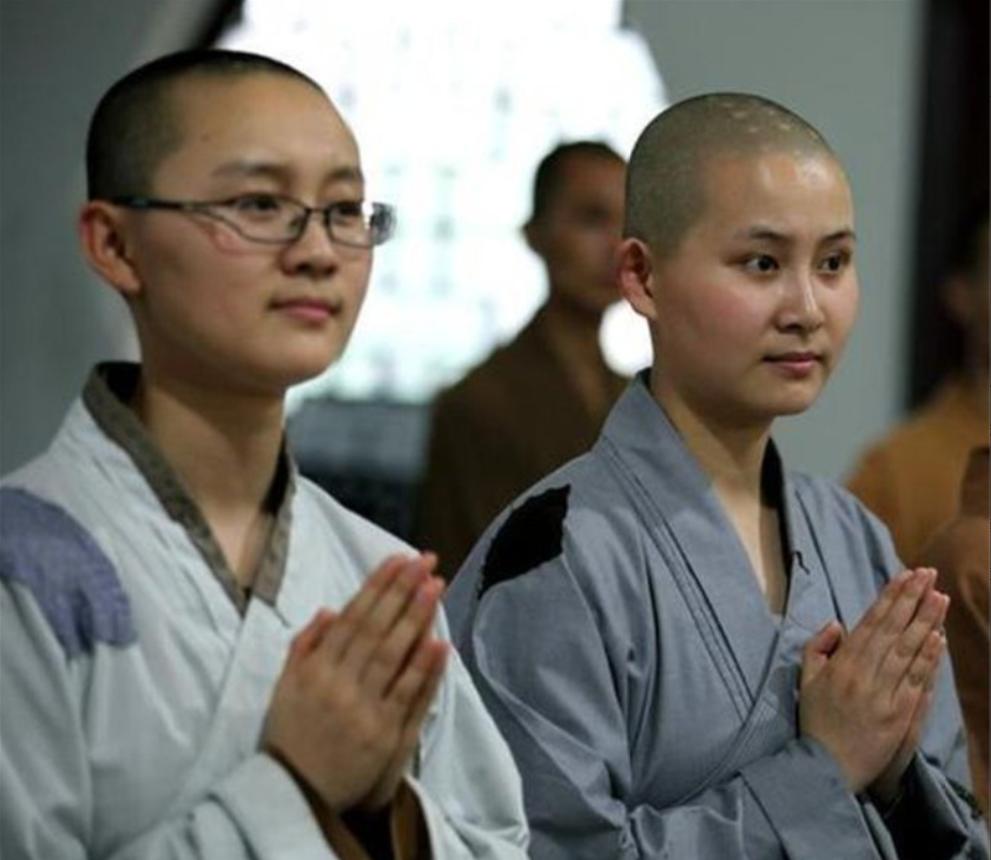 2008年985学霸因梦出家，被称作“最美尼姑”，今33岁仍不愿还俗
