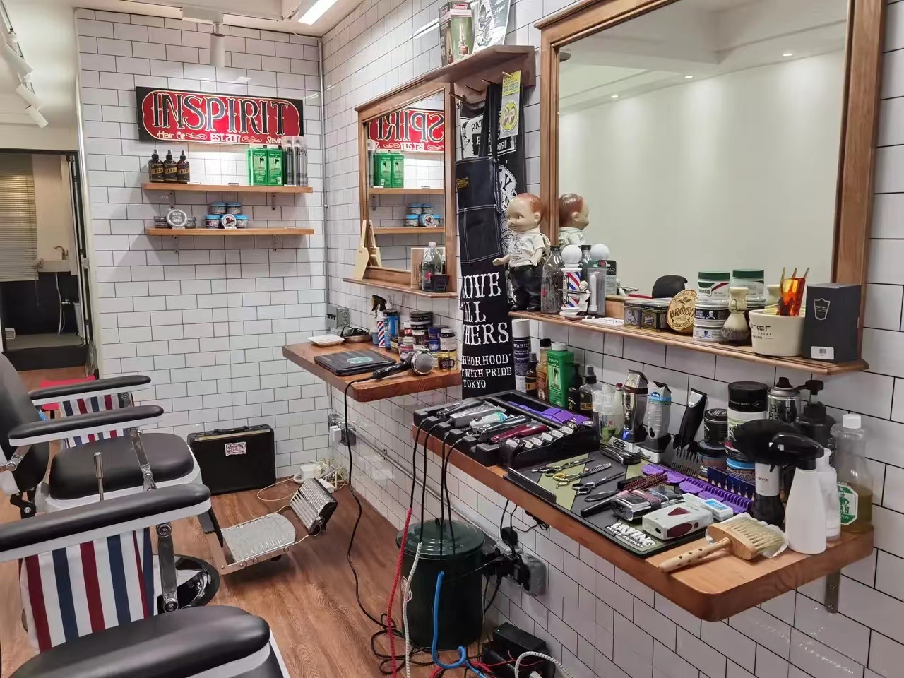 在深圳开理发店盈利,理发店开了一年只能赚几千块