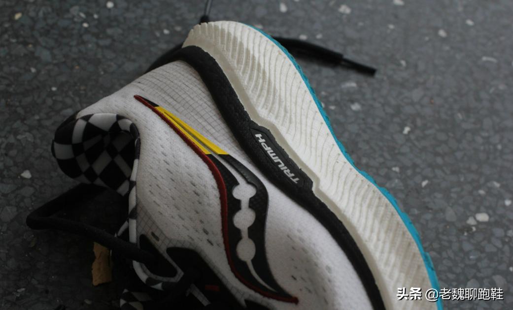 2020公认最好的缓震回弹国产跑鞋,中外跑鞋排名
