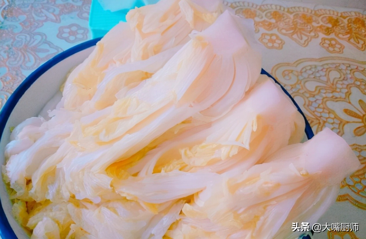 腌制酸菜的方法酸脆开胃超好吃,怎么腌制酸菜好吃又不烂又放得久