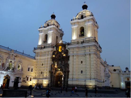 秘鲁旅游签证需要什么材料和证件,秘鲁商务签证必须提供大学学历吗