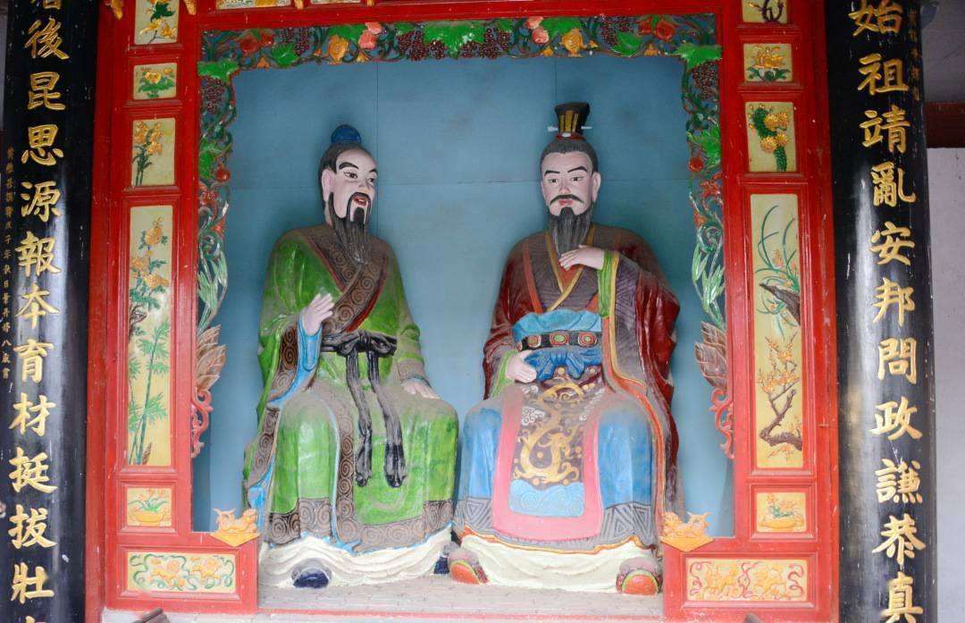 叶公好龙里的叶公是一个怎样的人,叶公好龙中叶公是个什么样子的人