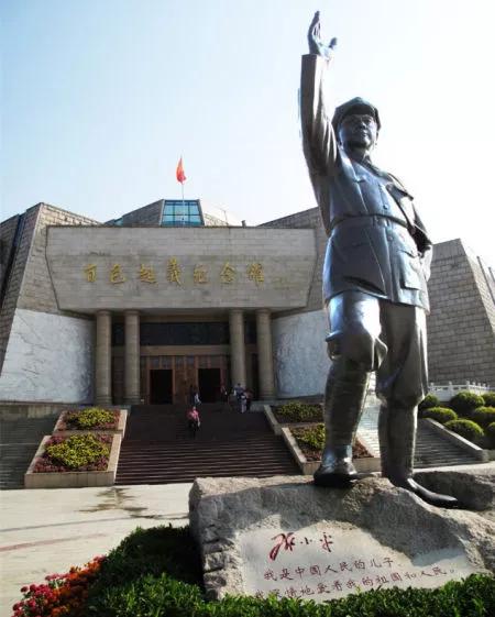 广西深山发现神秘的地方,百色神秘地方