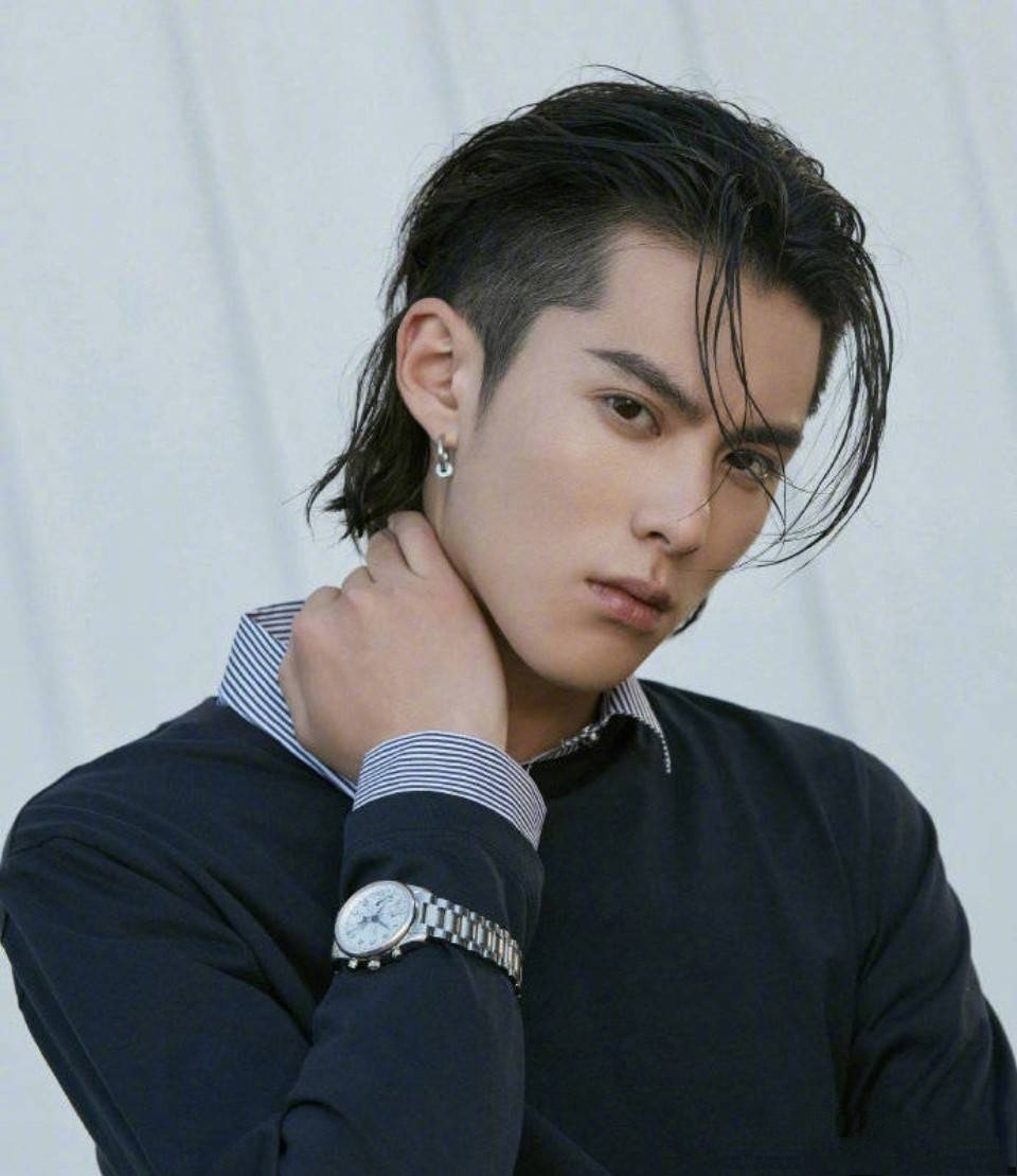 王鹤棣站姐被拍,王鹤棣站姐有多有钱