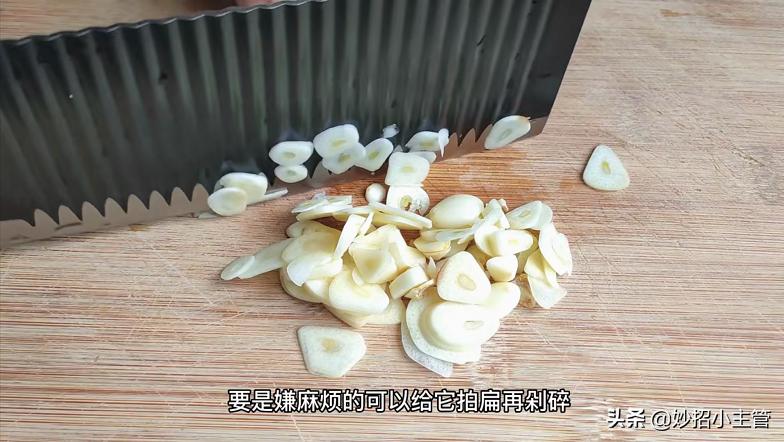 大蒜治疗蟑螂最好的方法,用大蒜怎样消除蟑螂和蜘蛛