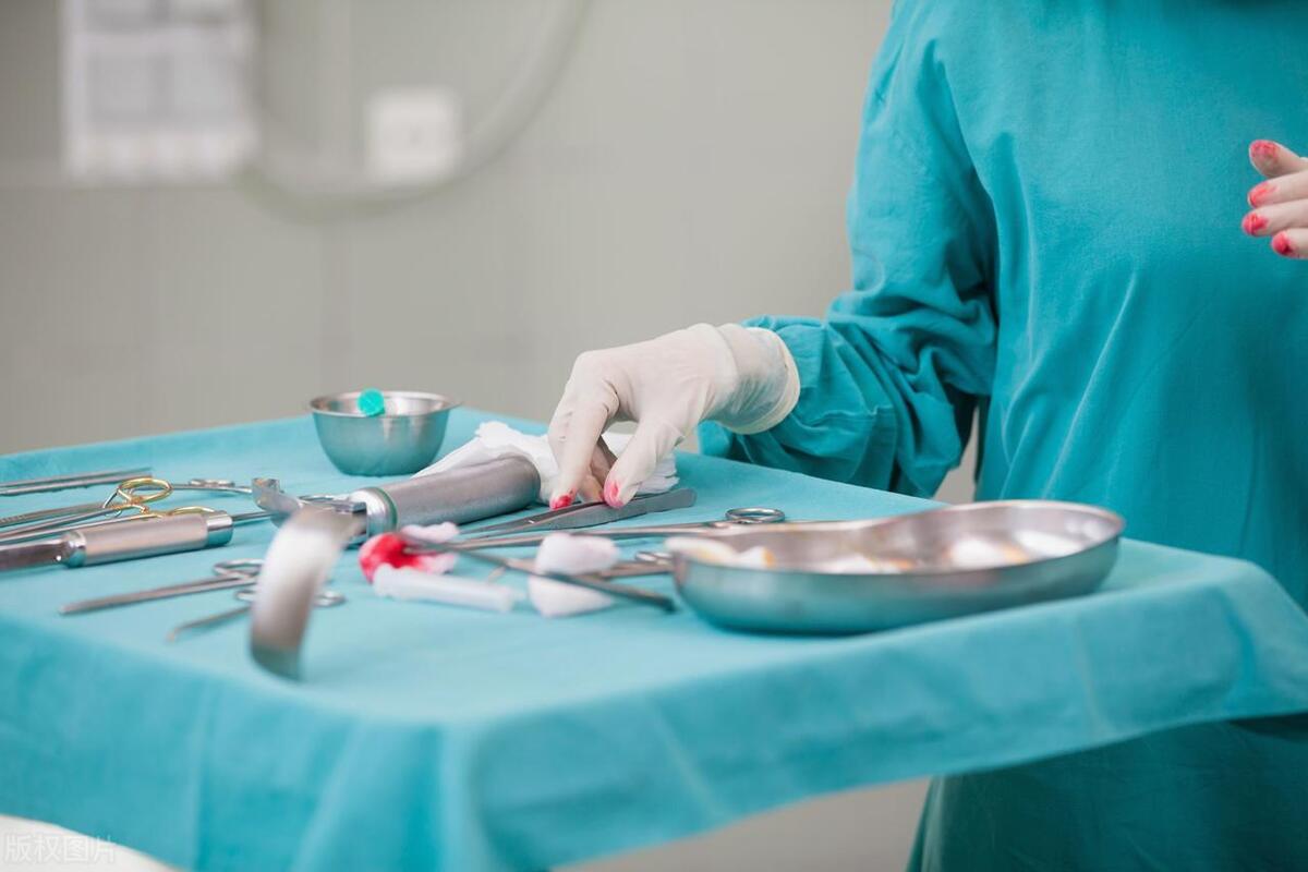 女性巨阴症的表现有哪些,女性阴病是什么病