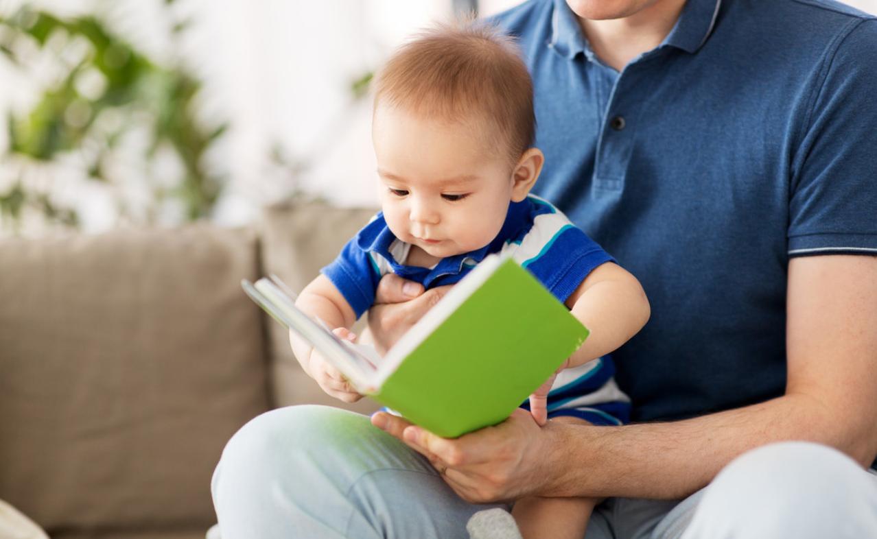 1岁半宝宝怎么才能开口说话,如何引导1岁半岁孩子说话