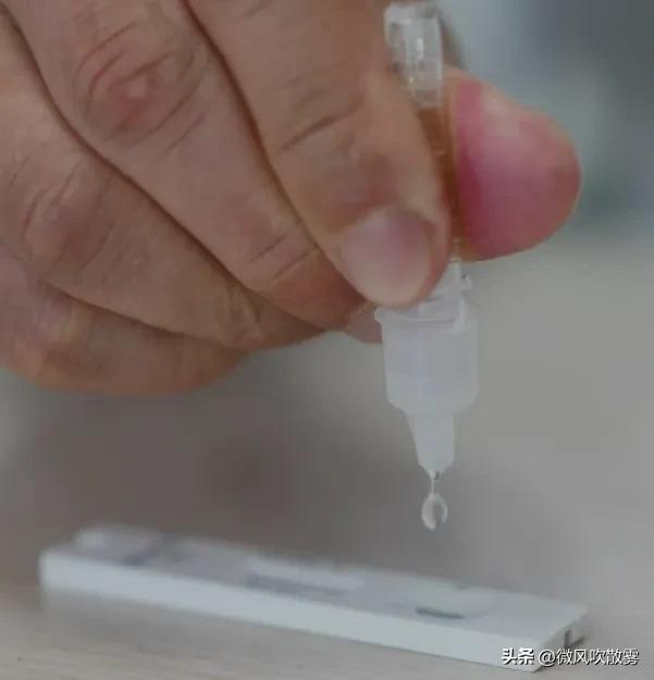 孩子高烧40度吃了退烧药不管用,40度高烧吃了退烧药不退怎么回事