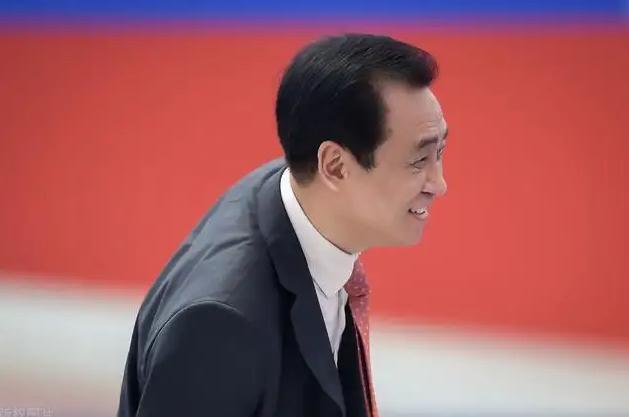 许家印为何从首富变首负,许家印称不能靠贱卖资产还债