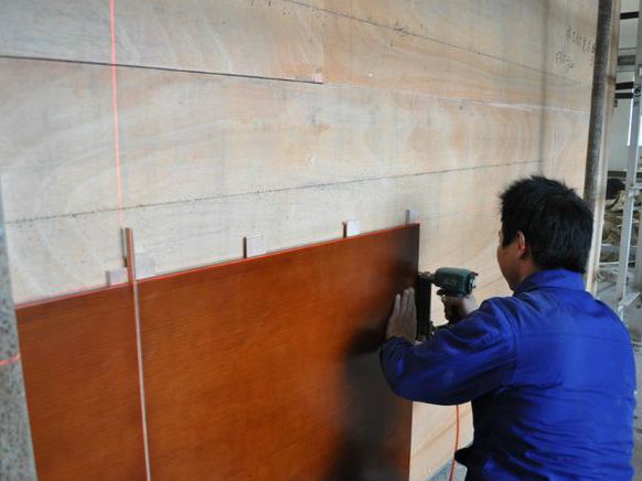 木饰面板护墙板电视背景墙,木饰面板和护墙板有什么区别