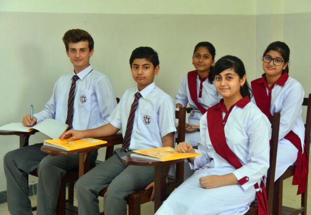 各国校服女孩大比拼,亚洲各国的校服