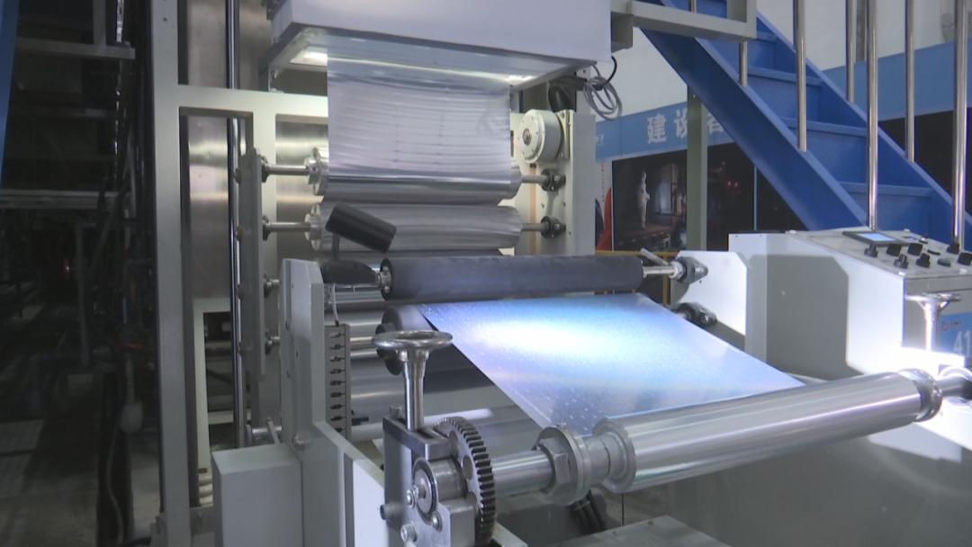 【新春走基层】*疆新**丰川电子：开足马力忙生产奋力实现“开门红”