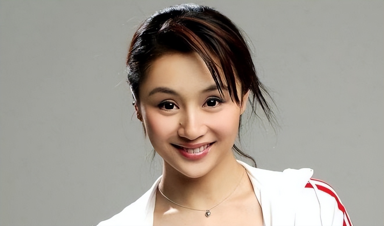 千娇百媚风情万种明星,有美人痣的6位女星