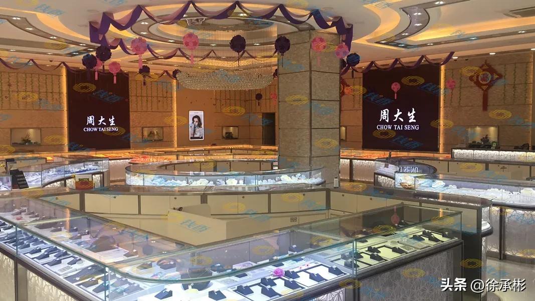 云南昆明翡翠哪里买真的,第一次去云南去丽江还是西双版纳