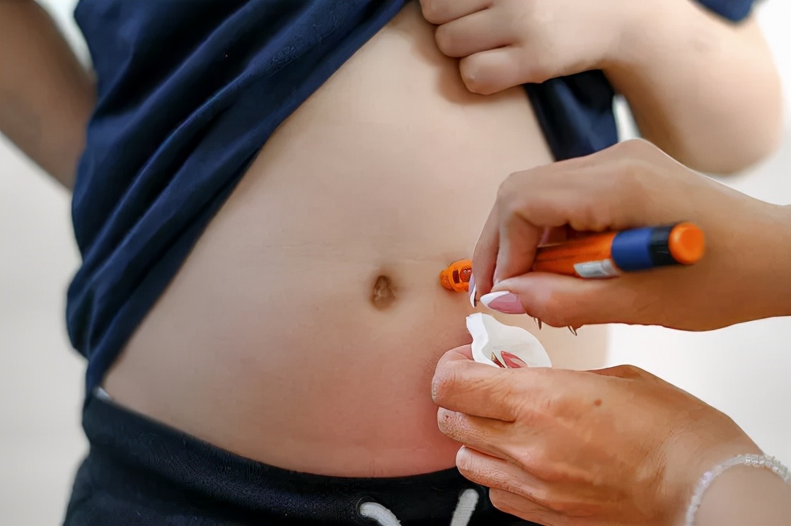 12岁男孩胰岛素高是什么原因,年轻人打胰岛素病情严重吗