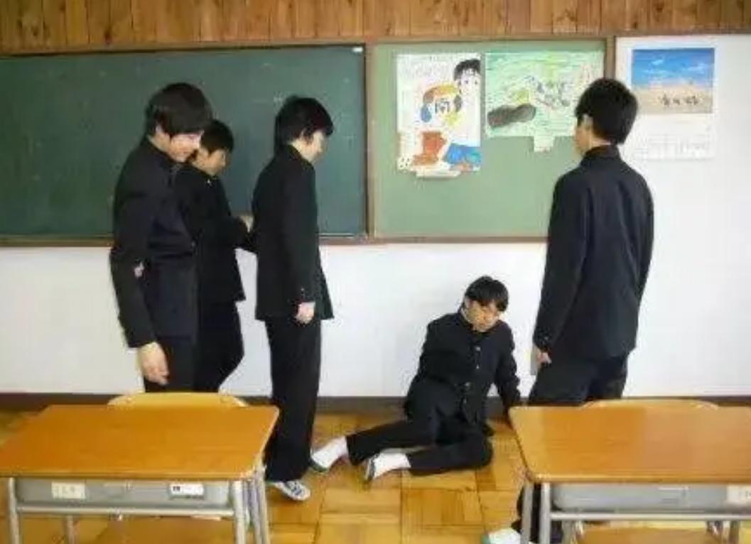 囚禁折磨41天后，女高中生被封入水泥罐里，89年开启之日震动日本