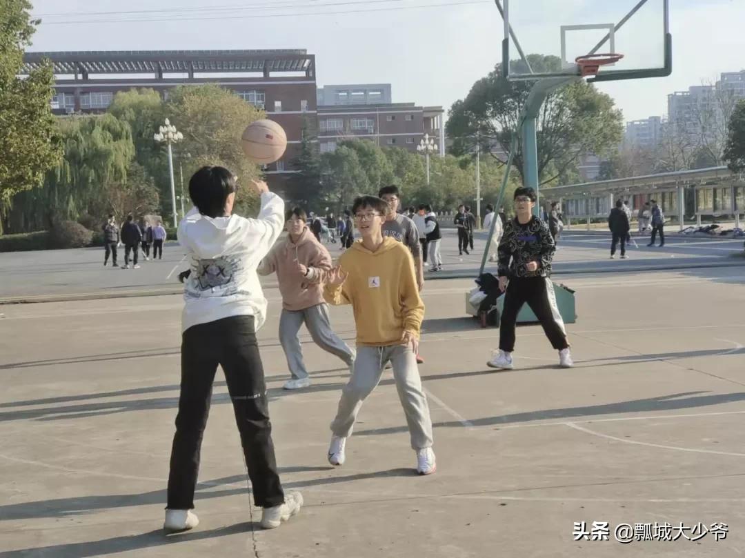 学校社团活动风采展,学校丰富多彩的社团活动美篇