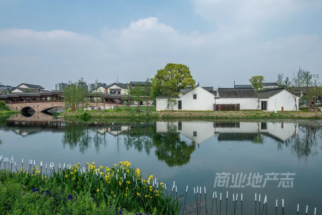 CRR百图斩｜公园里的新天地：上海蟠龙天地