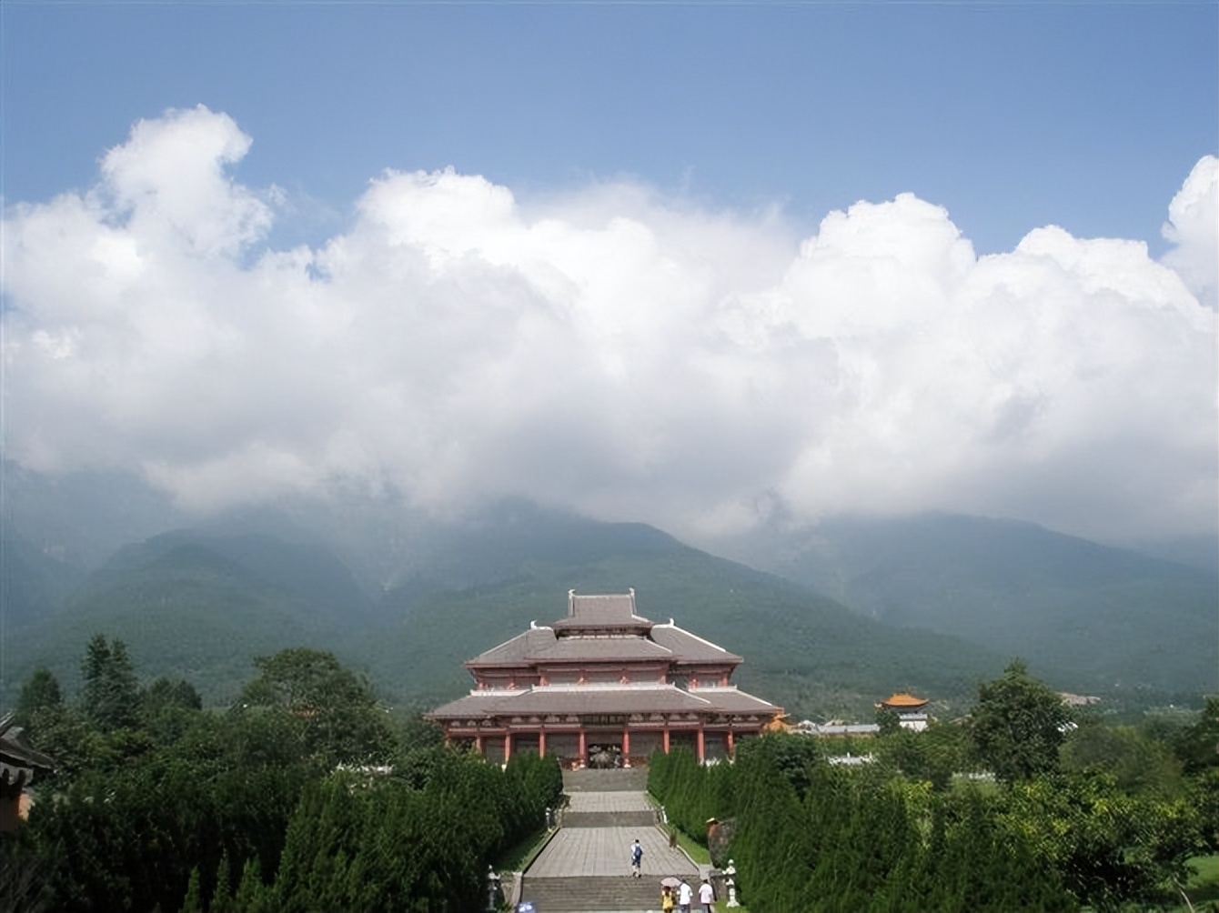 声匿迹十多年的CCD相机为什么又火起来了，真的值得购买吗？